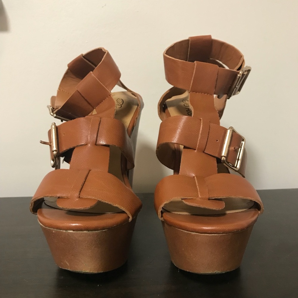 Brown thick heals